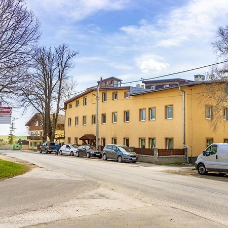 Apartman Zara Velky Slavkov Luaran gambar