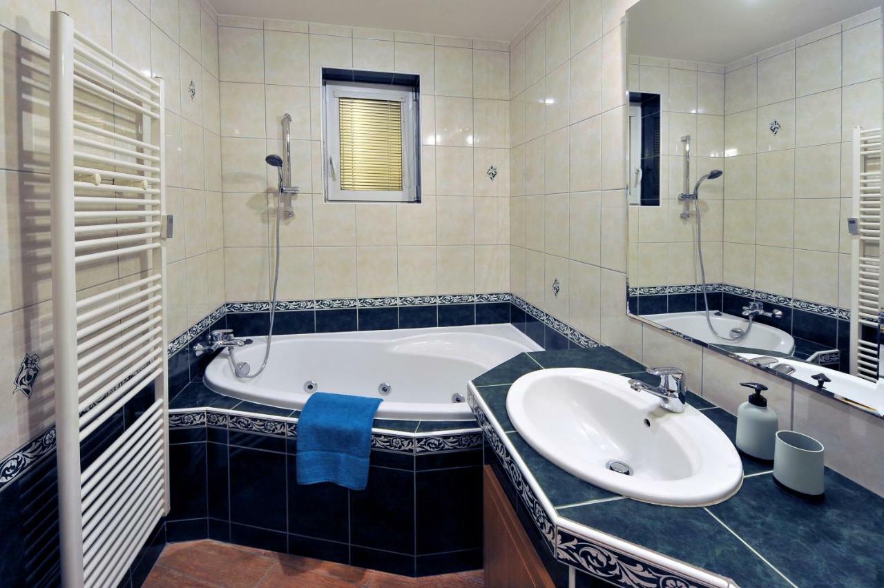 Apartman Zara Velky Slavkov Luaran gambar