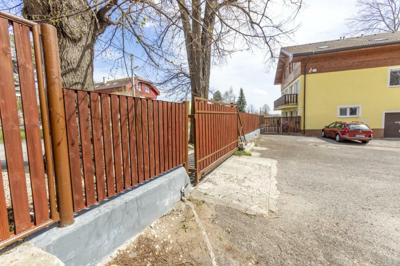 Apartman Zara Velky Slavkov Luaran gambar